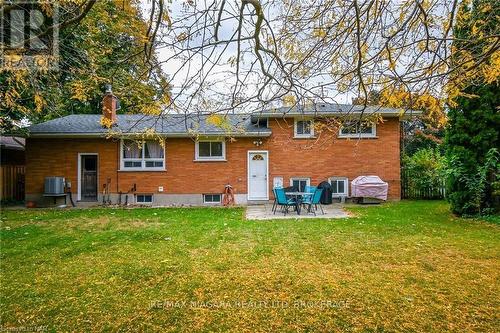 16 Royal Manor Drive, St. Catharines (444 - Carlton/Bunting), ON - Outdoor