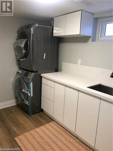 629B Scott Street, St. Catharines (441 - Bunting/Linwell), ON - Indoor Photo Showing Laundry Room