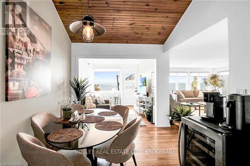 3711 Crystal Beach Drive, Fort Erie (337 - Crystal Beach), ON - Indoor Photo Showing Dining Room