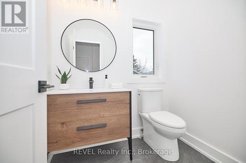 3459 East Main Street, Fort Erie (328 - Stevensville), ON - Indoor Photo Showing Bathroom