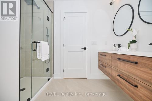 3459 East Main Street, Fort Erie (328 - Stevensville), ON - Indoor Photo Showing Bathroom