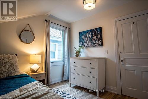 56 Chaplin Avenue, St. Catharines (451 - Downtown), ON - Indoor Photo Showing Bedroom