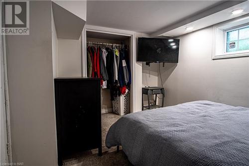 56 Chaplin Avenue, St. Catharines (451 - Downtown), ON - Indoor Photo Showing Bedroom