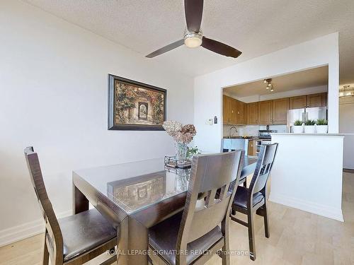 302-530 Lolita Gdns, Mississauga, ON - Indoor Photo Showing Dining Room