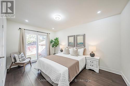 47 Rockport Crescent, Richmond Hill, ON - Indoor Photo Showing Bedroom