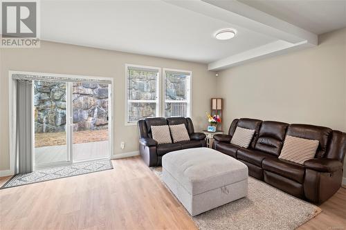 949 Peace Keeping Cres, Langford, BC - Indoor Photo Showing Living Room