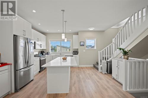 949 Peace Keeping Cres, Langford, BC - Indoor Photo Showing Kitchen With Upgraded Kitchen