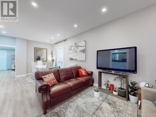 47 Lindner Street, Toronto, ON - Indoor Photo Showing Living Room