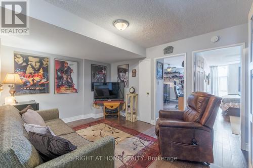 110 - 454 Centre Street S, Oshawa (Central), ON - Indoor Photo Showing Living Room