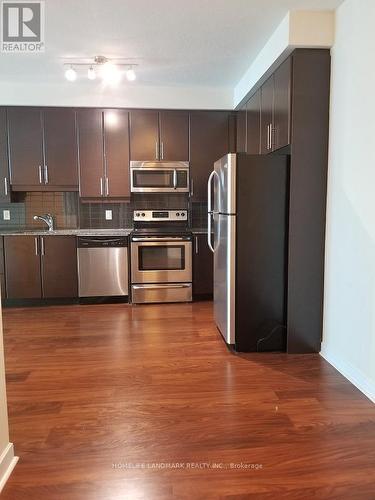 3813 - 33 Bay Street, Toronto, ON - Indoor Photo Showing Kitchen