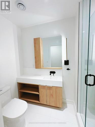 810N - 117 Broadway Avenue, Toronto, ON - Indoor Photo Showing Bathroom