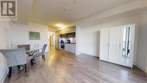 3418 - 585 Bloor Street E, Toronto, ON - Indoor Photo Showing Other Room