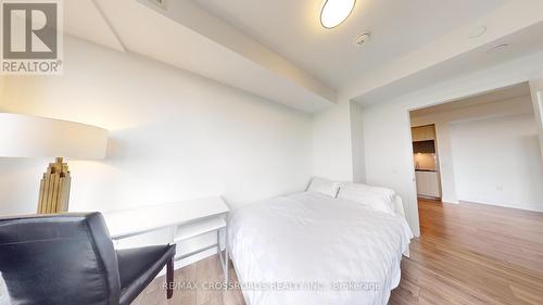 3418 - 585 Bloor Street E, Toronto, ON - Indoor Photo Showing Bedroom