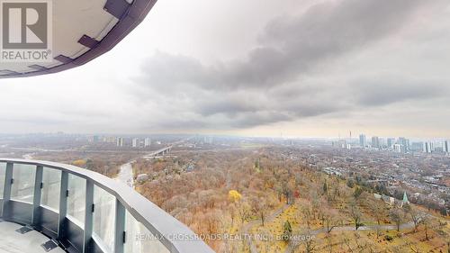 3418 - 585 Bloor Street E, Toronto, ON - Outdoor With Balcony With View