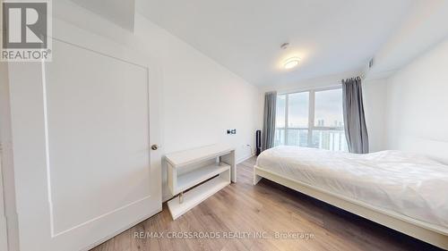 3418 - 585 Bloor Street E, Toronto, ON - Indoor Photo Showing Bedroom