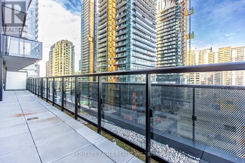 705 N - 117 Broadway Avenue, Toronto, ON - Outdoor With Balcony