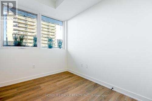 705 N - 117 Broadway Avenue, Toronto, ON - Indoor Photo Showing Other Room