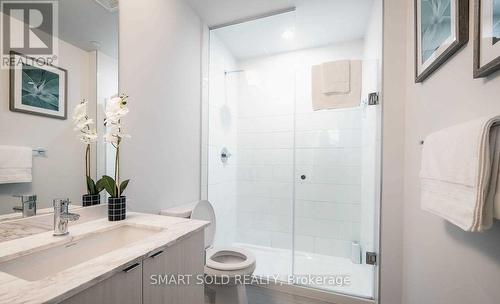 2716 - 4055 Parkside Village Drive, Mississauga, ON - Indoor Photo Showing Bathroom