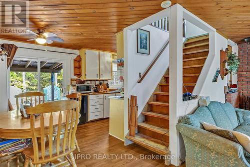 3857 County Rd 36 Road, Galway-Cavendish And Harvey, ON - Indoor Photo Showing Dining Room