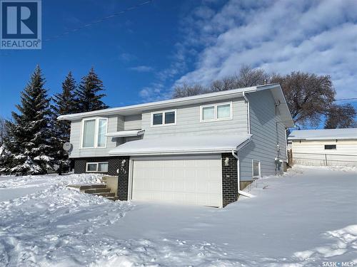 233 Lorne Street W, Swift Current, SK - Outdoor