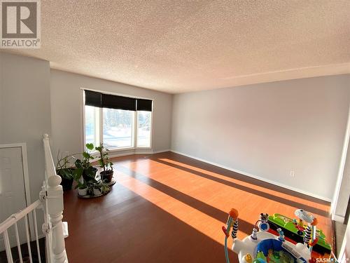 233 Lorne Street W, Swift Current, SK - Indoor Photo Showing Other Room