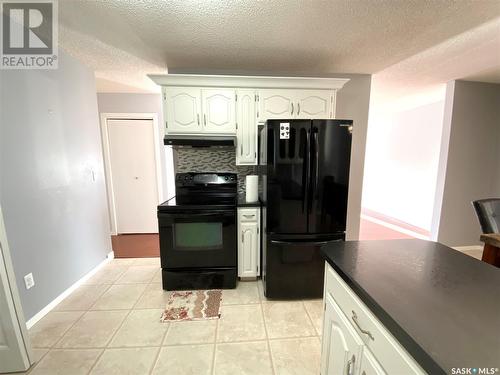 233 Lorne Street W, Swift Current, SK - Indoor Photo Showing Kitchen