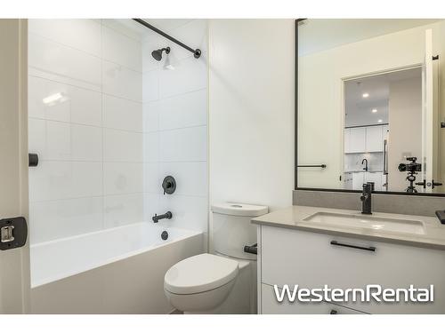 1401 8551 201 Street, Langley, BC - Indoor Photo Showing Bathroom