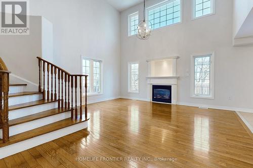 18 Benjamin Lane, Barrie, ON - Indoor With Fireplace