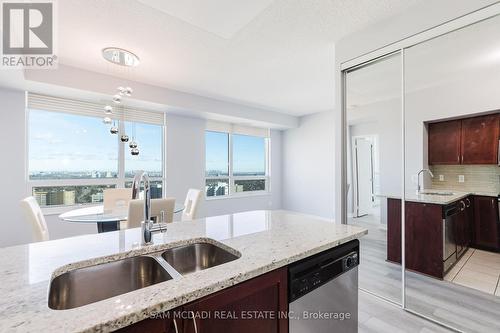 3301 - 208 Enfield Place, Mississauga, ON - Indoor Photo Showing Kitchen With Double Sink