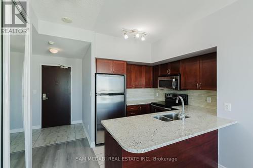 3301 - 208 Enfield Place, Mississauga, ON - Indoor Photo Showing Kitchen With Double Sink