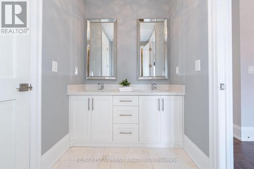 430 Stanfield Drive, Oakville, ON - Indoor Photo Showing Bathroom