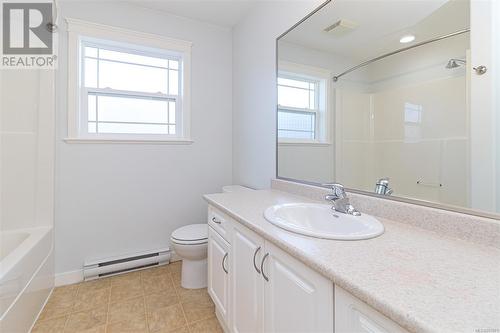 952 Walfred Rd, Langford, BC - Indoor Photo Showing Bathroom