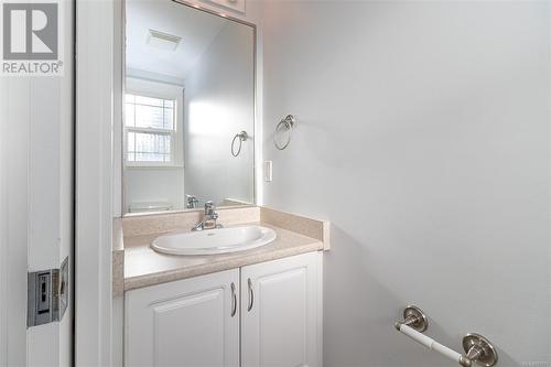 952 Walfred Rd, Langford, BC - Indoor Photo Showing Bathroom