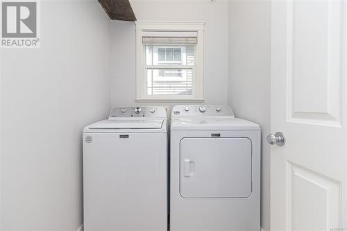 952 Walfred Rd, Langford, BC - Indoor Photo Showing Laundry Room