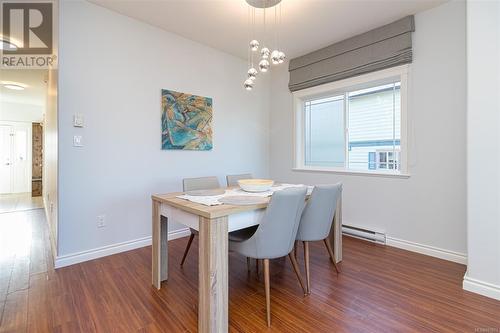 952 Walfred Rd, Langford, BC - Indoor Photo Showing Dining Room