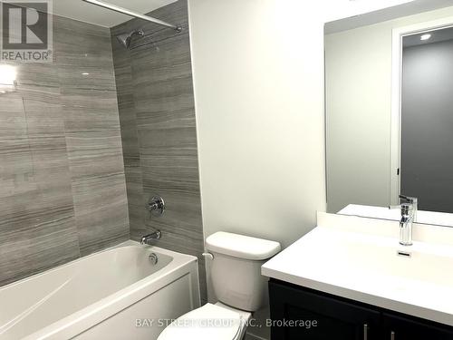 Th307 - 130 Honeycrisp Crescent, Vaughan, ON - Indoor Photo Showing Bathroom