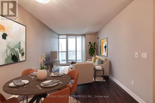 1001 - 225 Sherway Gardens Road, Toronto, ON - Indoor Photo Showing Dining Room