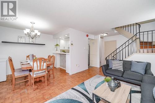 191 - 165 Cherokee Boulevard, Toronto, ON - Indoor Photo Showing Living Room