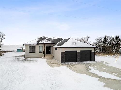 108 Brandt St, Rosenort, MB 