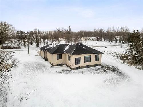 108 Brandt St, Rosenort, MB 