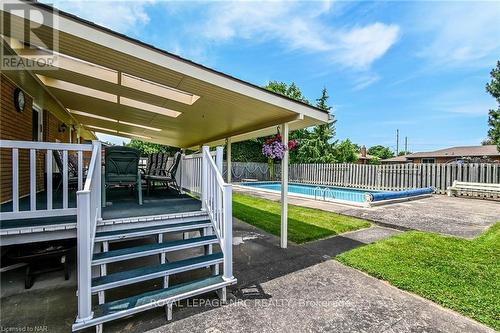 29 Bishops Road, St. Catharines (442 - Vine/Linwell), ON - Outdoor With In Ground Pool With Deck Patio Veranda