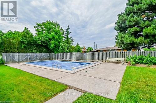 29 Bishops Road, St. Catharines (442 - Vine/Linwell), ON - Outdoor With In Ground Pool