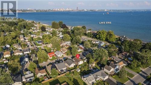 29 Lillian Place, Fort Erie (333 - Lakeshore), ON - Outdoor With Body Of Water With View