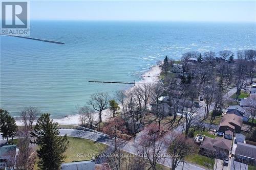 15 Oakridge Crescent, Port Colborne (878 - Sugarloaf), ON - Outdoor With Body Of Water With View