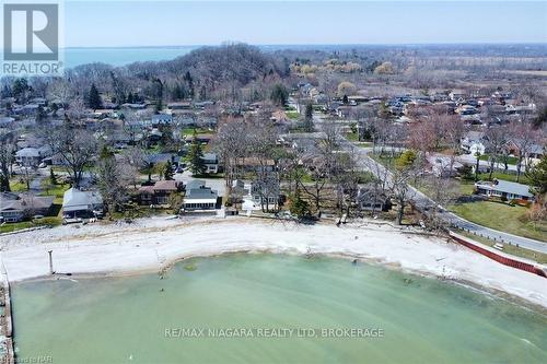 15 Oakridge Crescent, Port Colborne (878 - Sugarloaf), ON - Outdoor With Body Of Water With View