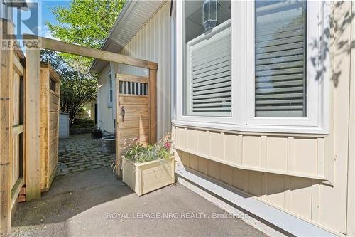 21 Johnston Street, St. Catharines (438 - Port Dalhousie), ON - Outdoor With Exterior