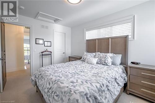 1 Tuscany Court, St. Catharines (453 - Grapeview), ON - Indoor Photo Showing Bedroom