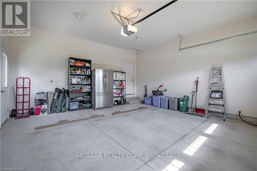 1 Tuscany Court, St. Catharines (453 - Grapeview), ON - Indoor Photo Showing Garage