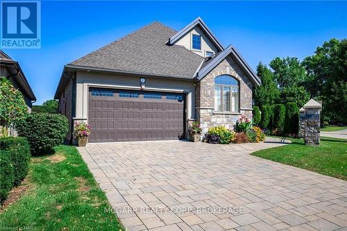 1 Tuscany Court, St. Catharines (453 - Grapeview), ON - Outdoor