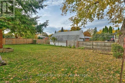 647 Vine Street, St. Catharines (437 - Lakeshore), ON - Outdoor With Backyard